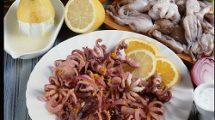 Piatto-pronto-moscardini-limoni-arance-aglio-cipolla-peperoncino-spremiagrumi dettaglio ricette slider grande3